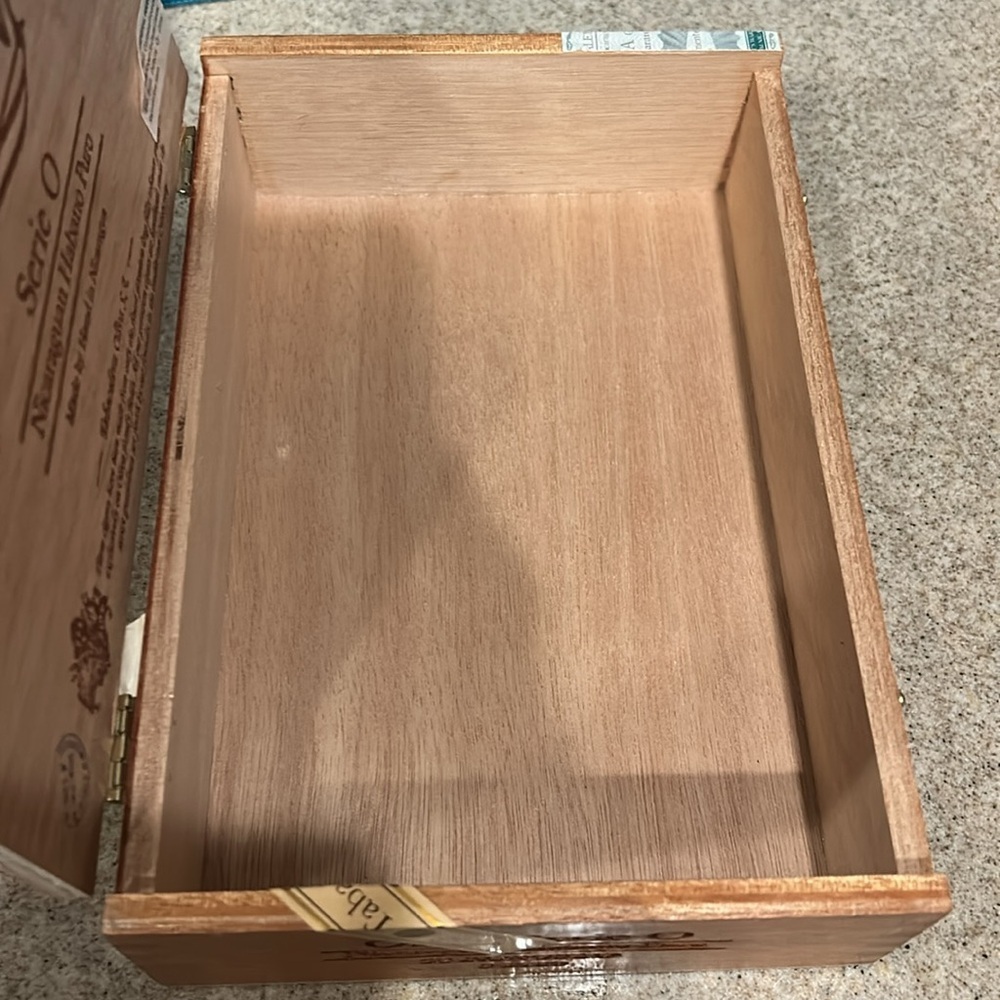 Cigar box. Olivia Serie O - Picture 7 of 11